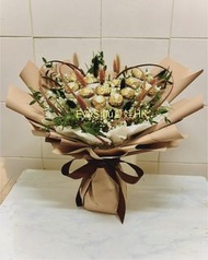 花束 12粒金莎朱古力