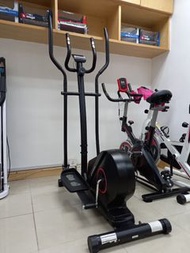 太空漫步橢圓機 Cross Trainer Elliptical Machine