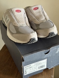 New Balance 2002R Mule Grey M2002RDG US9