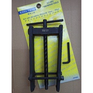 King Toyo KT-AB3 car bearing puller