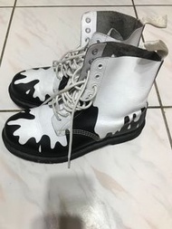 Dr.Martens  8孔靴 尺寸UK7