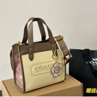 Coach tot Classic Western Style Medieval Color Matching Handbag