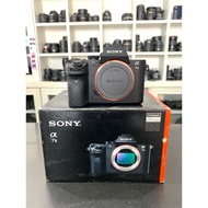 Sony A7ii. :Shutter 122000 Former 0 Complete Box