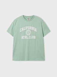 WHOAU Áo Thun Campus Graphic Basic T-shirt_WHRAF2426F