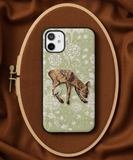 3D 刺繡智慧型手機保護殼 iPhone12 PU 皮革 William Morris 貓動物 04:NAG1357