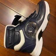 Chanel 透明運動鞋
