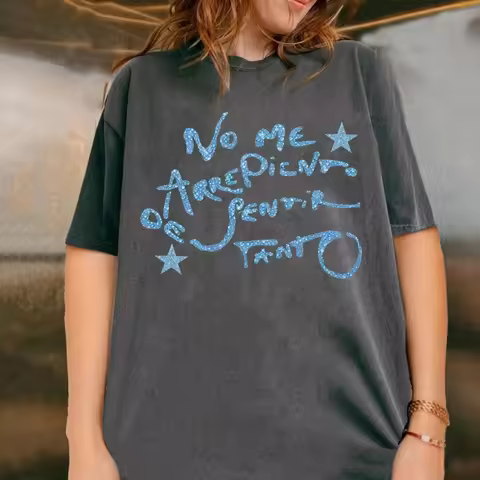 Karol G T-shirt No Me Arrepiento De Sentir Tanto Boxy Tee Concert Fan Merch T-shirt Reggaeton Lover 