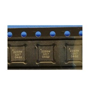 5PCS  YP2233W silk screen 2233W QFN 700-2700MHz 2.5W RF power amplifier