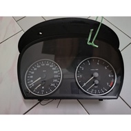 BMW E90 KMH Cluster Meter