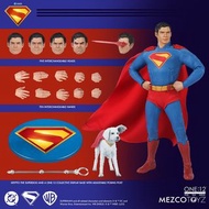 (預訂) Mezco One:12 Superman (2025)