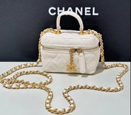 Chanel 白色mini化妝包 閑置