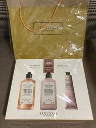 歐舒丹櫻花三件套🌸$330 沐浴露+身體乳+護手霜｜粉甜櫻花香｜禮盒連手袋｜私信問價💌
