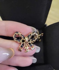 Chanel 蝴蝶結耳環  CC Earrings