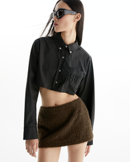 The SRT X14 (TBL250) Embroidered ‘SRT’ Cropped Shirt เสื้อเชิ้ตครอป ดีเทลปัก SRT บนกระเป๋าเสื้อ