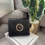 กระเป๋าสตางค์ lyn ใบสั้น หน้าจดหมาย  ขนาด 4.5 นิ้ว Outlet 💯%