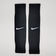 (Ready Stock) Soccer guard sock sleeve Professional football leg guard fixed sock sleeve Breathable 