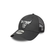 New Era หมวกรุ่น CHICAGO BULLS GRAPHITE 9FORTY TRUCKER CAP