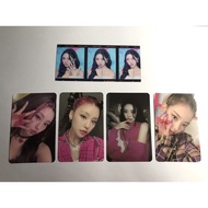 Itzy crazy in love special edition photocard yeji yuna lia