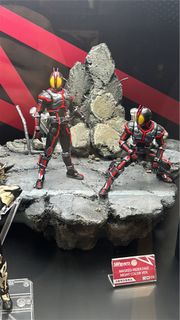 SHF Faiz 真骨雕 夜光版