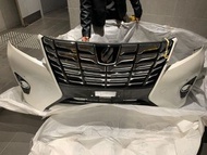 Toyota Alphard 前保險桿、尾燈、頭燈