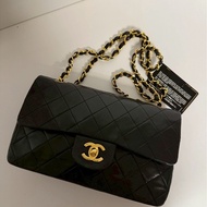 CHANEL CF30 經典粒紋小牛皮口蓋包 真皮