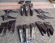 ZUUMAV Bozor J-10 รถจักรยานยนต์ Body SHELL ด้านหน้าและด้านหลังถังน้ํามันป้องกันด้านข้างสําหรับ Zongs