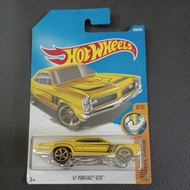 HOT WHEELS 67 PONTIAC GTO MUSCLE MANIA