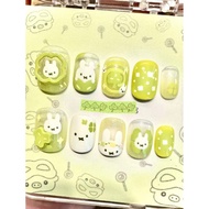 Lucky Four-Leaf Clover Hand-painted cute handmade armor of the greenish-brown Miffy rabbit false nai