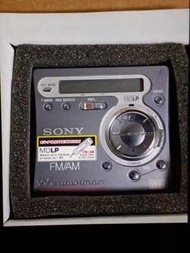 Vintage SONY MD Walkman MZ-G750 FM/AM Recording MiniDisc Player, Brand New. 全新索尼复古 MD Walkman MZ-G75