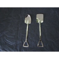 STAINLESS STEEL SHOVEL AND SPADE DESSERT SPOON