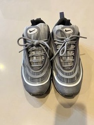 （二手）過年清倉特價男士耐吉運動鞋  Nike Air Max 97 鋼彈鞋  灰白條紋休閒 運動鞋 25號
