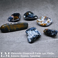 [LM] Free-formed, polished Pietersite (Hopewell Farm 240, Outjo, Kunene Region, Namibia)