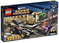 LEGO Super Heroes 6864: Batmobile and the Two Face Chase