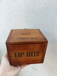 TIP BOX กล่องใส่ทิป tipboxไม้ กล่องเก็บเงิน กล่องใส่เงิน Tipbox กล่องไม้ล็อคกุญแจ ทำจากไม้สักพร้อมเล