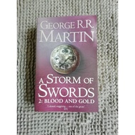 A Storm of Swords 2: Blood and Gold (A Song of Ice and Fire (1-in-2) #6) by George R.R. Martin