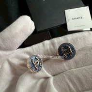 已預訂勿下單🧬香奈兒 Chanel 26C 牛仔小耳夾！夾式耳環！