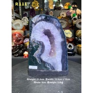 Green Symbiosis green phantom skin agate amethyst geode agate cave Natural amethyst cave green Ghost