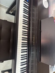 Yamaha clp735 digital piano with bench