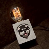 曙MUSE 吐舌黑柴犬水泥方燈 USB燈 LED燈 禮物 創意 氣氛燈 小夜