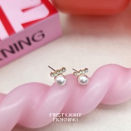 First Light Morning : Moonlight Pearl Earrings Clear Swarovski