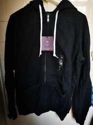 Uniqlo x Undercover 外套已絕版