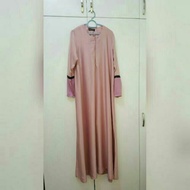 Bella ammara airis jubah