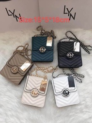 กระเป๋า LYN รุ่น LYN CHRISSY CROSSBODY BAG คลอใหม่ล่าสุด