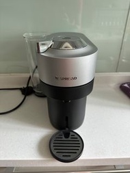 Nespresso Vertuo pop+Titan