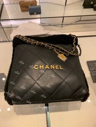 Chanel 22 Bag