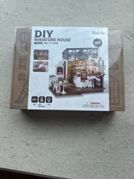 Rolife DIY Miniature House No.17 Cafe
