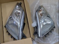 Toyota Prius NHW 20 後期大燈 (H4)