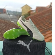 SEPATU BOLA PUMA KING PLATINUM VGN ORIGINAL BNIB