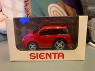 1:30 Toyota Sienta 豐田原廠 回力車 紅色