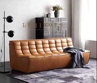 北歐簡約輕奢意式丹麥現代設計主義方塊無扶手設計方塊全真皮梳化,牛皮梳化.選用進口高端頭層牛皮打造,超靚質感.坐感舒適.
可自由自合.有三座位同單座位選擇.
可3+1組合成一張超級長梳化,也可3+1各自